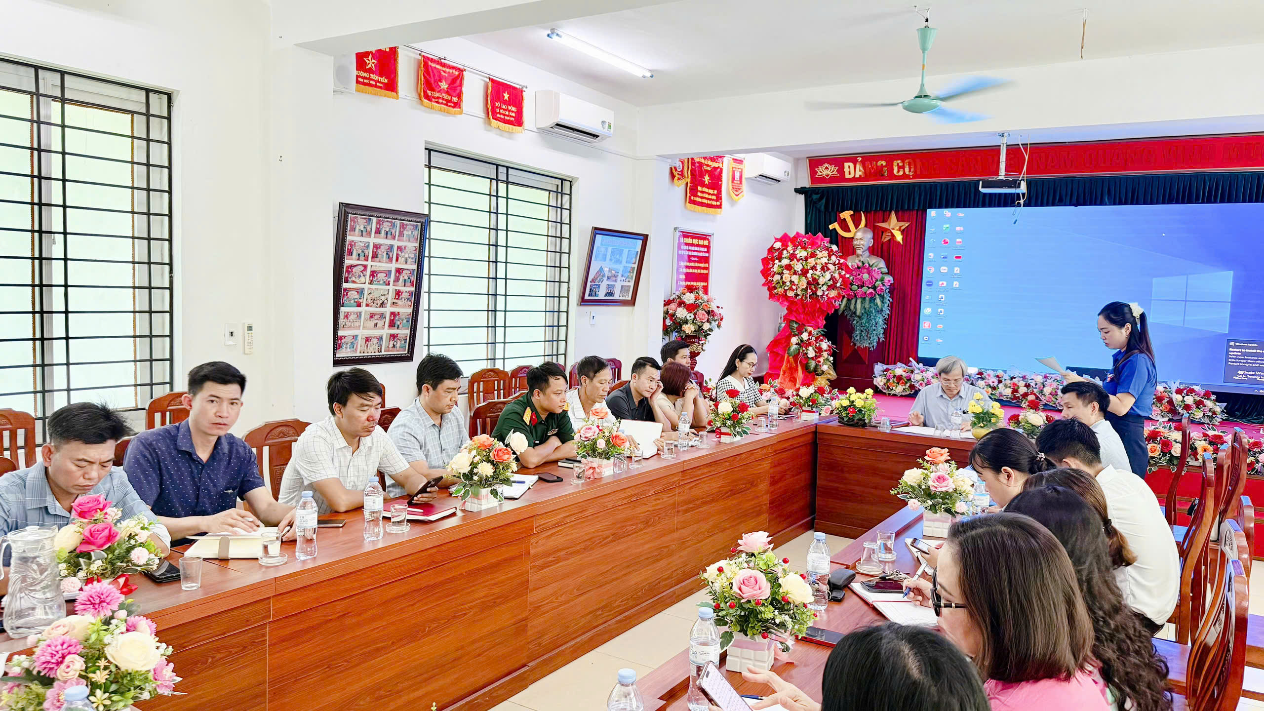 BAN CHỈ ĐẠO HOẠT ĐỘNG HÈ XÃ NGUYỄN VĂN LINH TRIỂN KHAI KẾ HOẠCH HOẠT ĐỘNG HÈ VÀ CHIẾN DỊCH THANH NIÊN, HỌC SINH, SINH VIÊN TÌNH NGUYỆN HÈ NĂM 2026