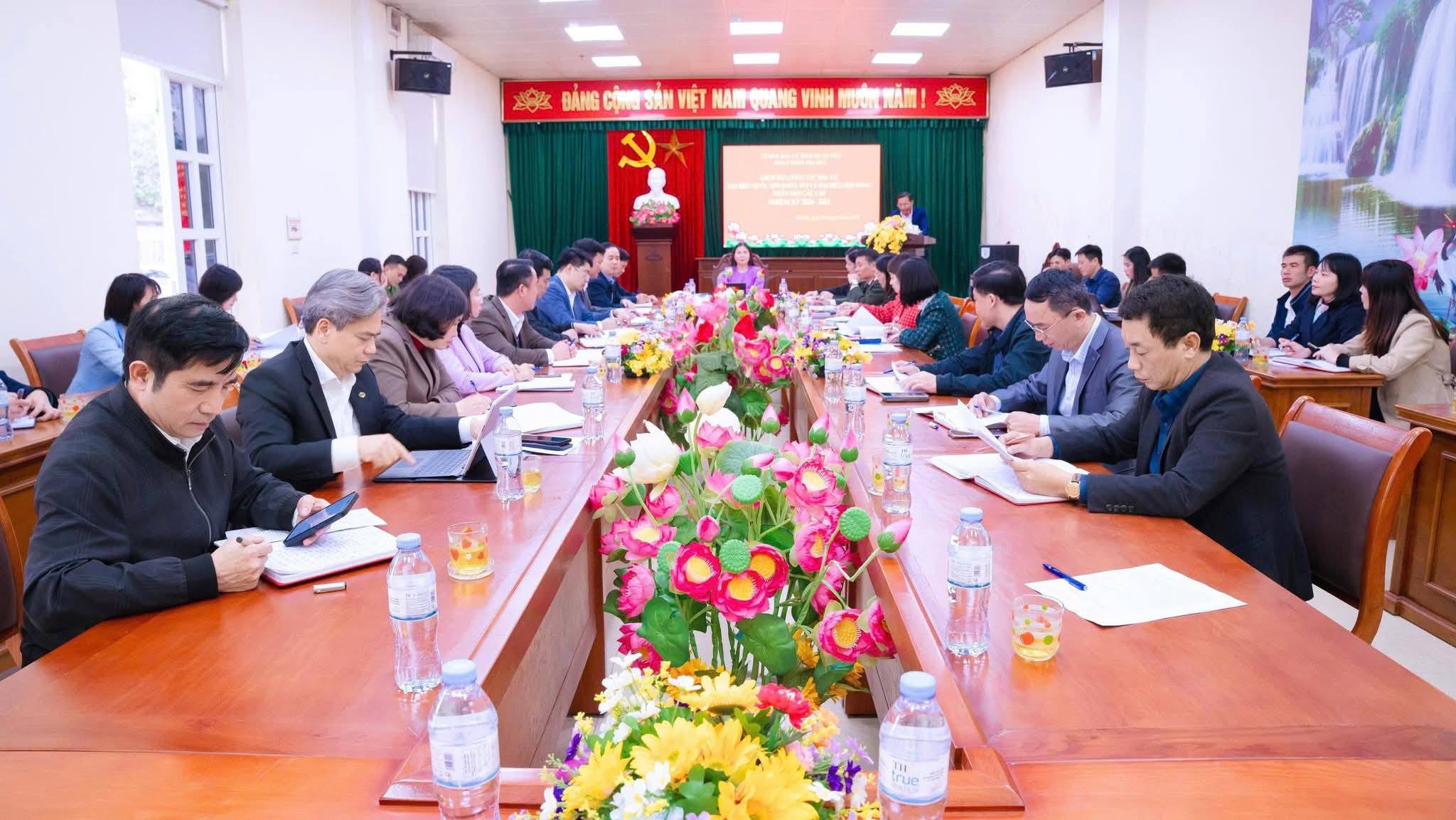 ĐOÀN KIỂM TRA SỐ 2 CỦA ỦY BAN BẦU CỬ TỈNH KIỂM TRA CÔNG TÁC BẦU CỬ TẠI CÁC XÃ NGUYỄN VĂN LINH, HOÀN LONG, VIỆT YÊN, YÊN MỸ