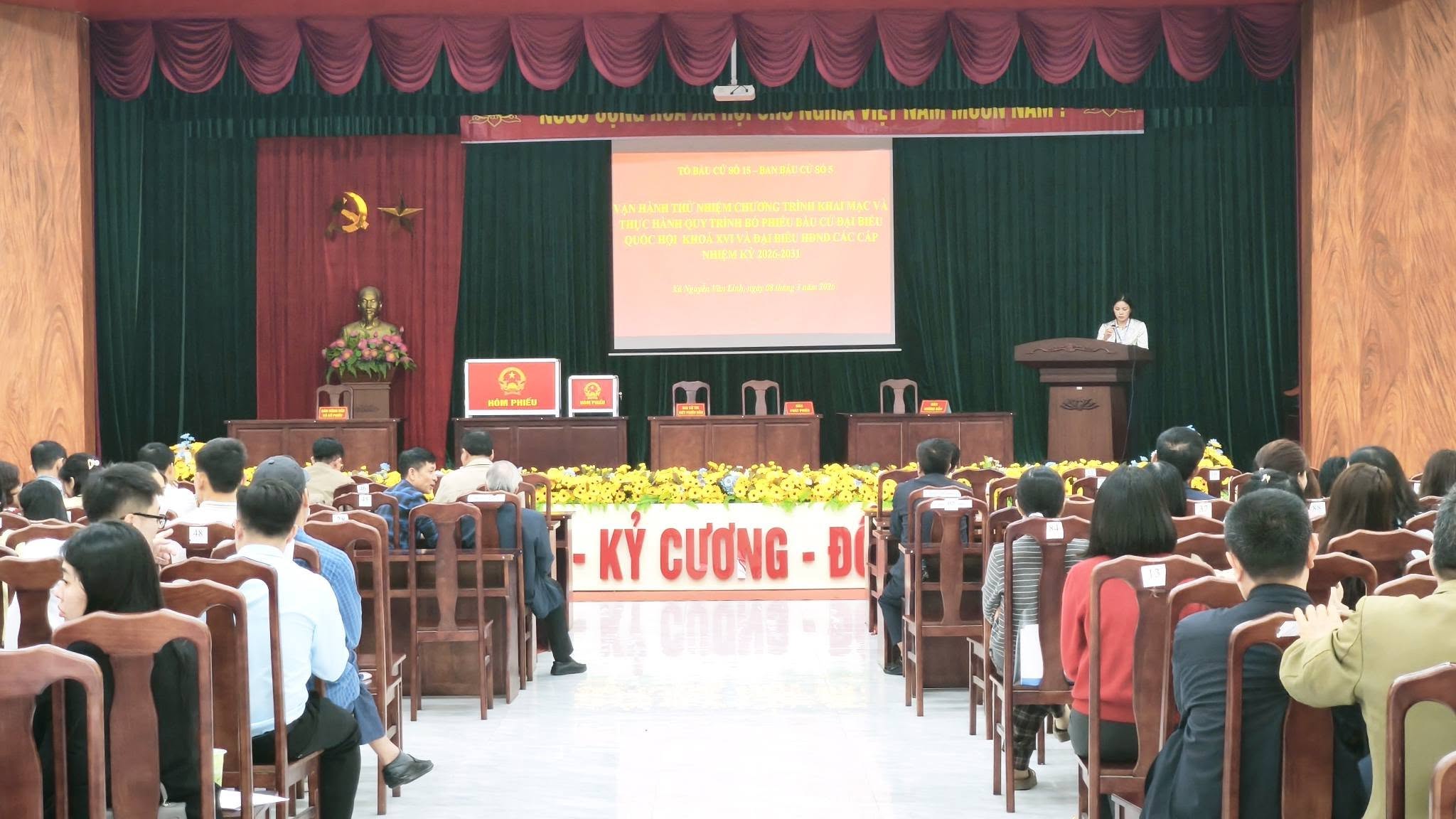 XÃ NGUYỄN VĂN LINH TỔ CHỨC CHẠY THỬ NGHIỆM CHƯƠNG TRÌNH KHAI MẠC, QUY TRÌNH BỎ PHIẾU BẦU CỬ