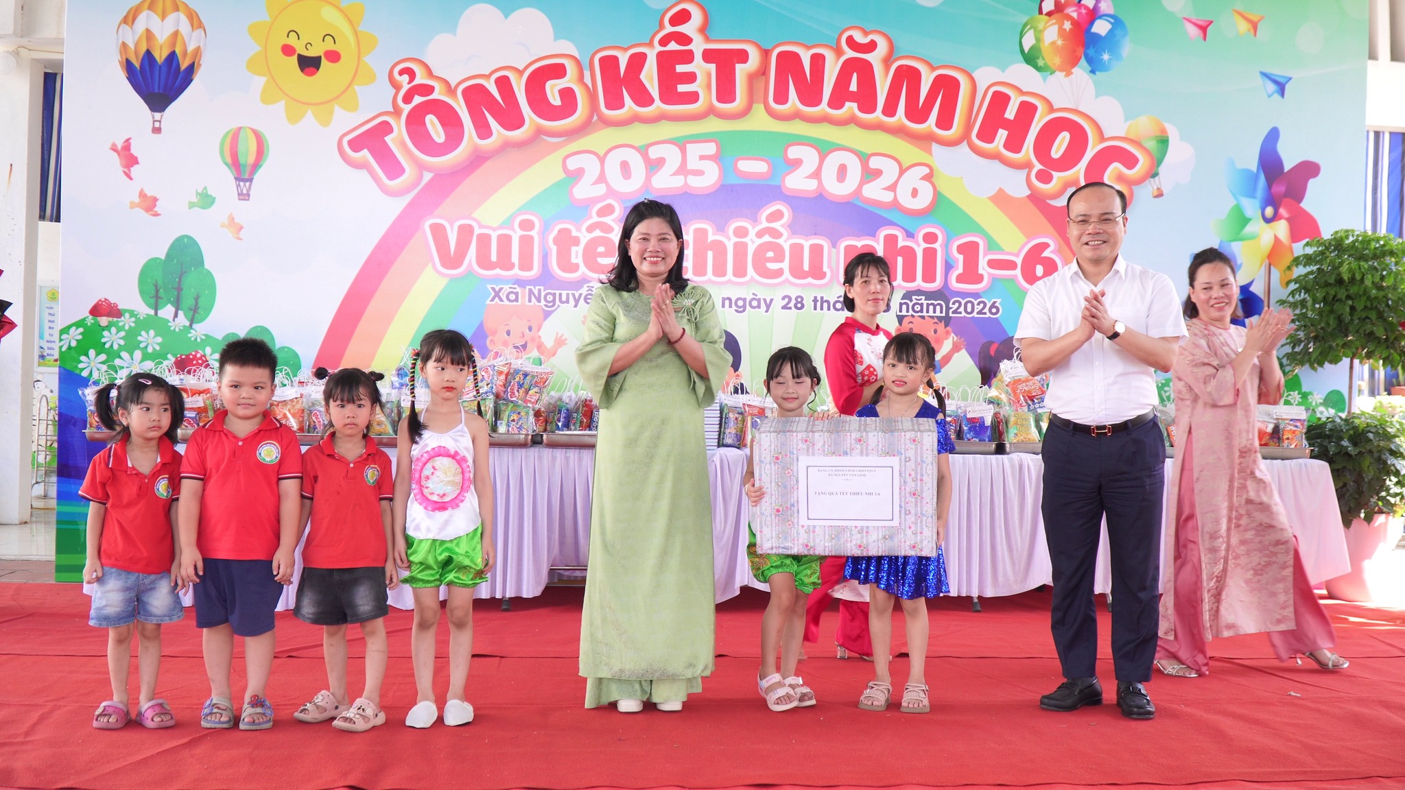 ĐỒNG CHÍ TRẦN QUỐC VIỆT BÍ THƯ ĐẢNG ỦY DỰ LỄ TỔNG KẾT NĂM HỌC TẠI TRƯỜNG MẦM NON NGUYỄN VĂN LINH