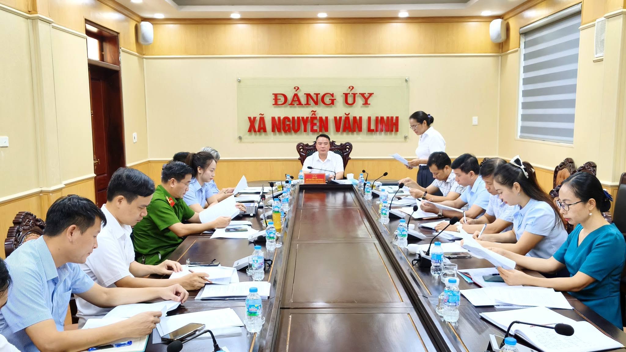 ĐẢNG ỦY XÃ NGUYỄN VĂN LINH TỔ CHỨC HỘI NGHỊ SƠ KẾT CÔNG TÁC 6 THÁNG ĐẦU NĂM, TRIỂN KHAI NHIỆM VỤ 6 THÁNG CUỐI NĂM CỦA CÁC BAN CHỈ ĐẠO