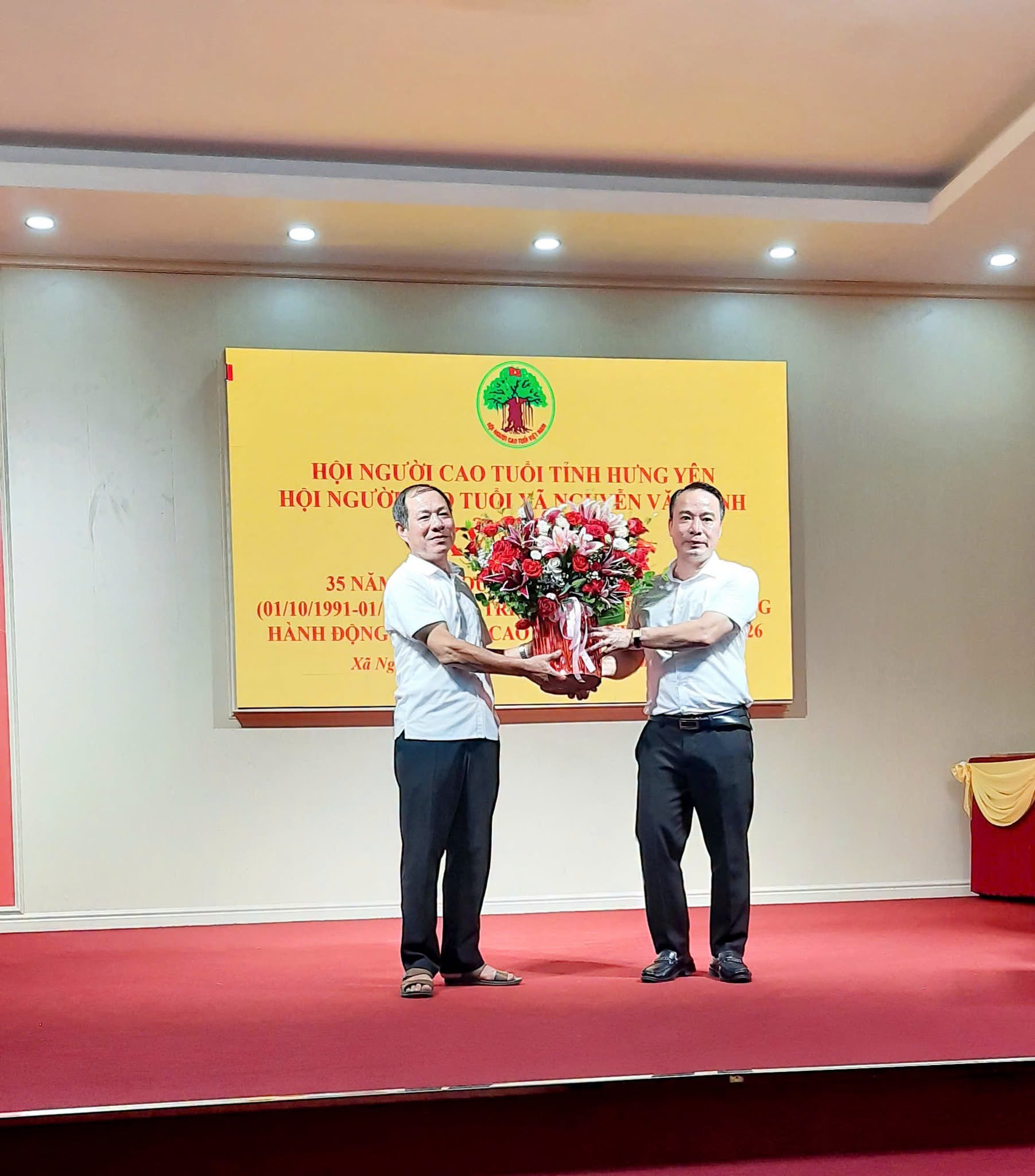XÃ NGUYỄN VĂN LINH CHĂM SÓC, PHÁT HUY VAI TRÒ NGƯỜI CAO TUỔI